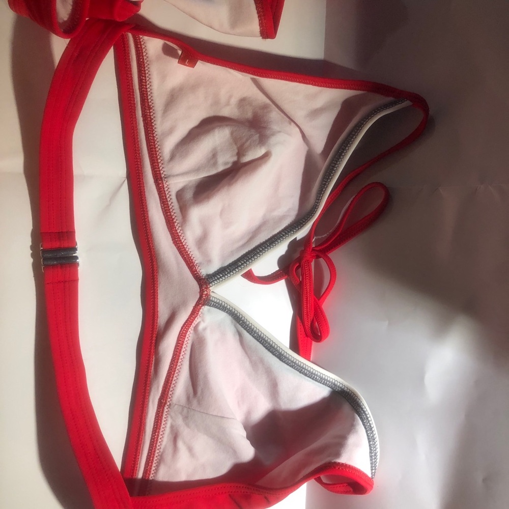 NWOT. FERRARI MOTORS BIKINI. - Picture 2 of 11